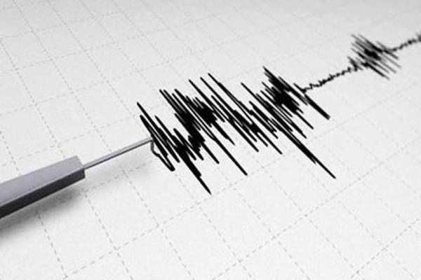 دیشب زلزله ای 5، 4 ریشتری سیرچ کرمان را لرزاند