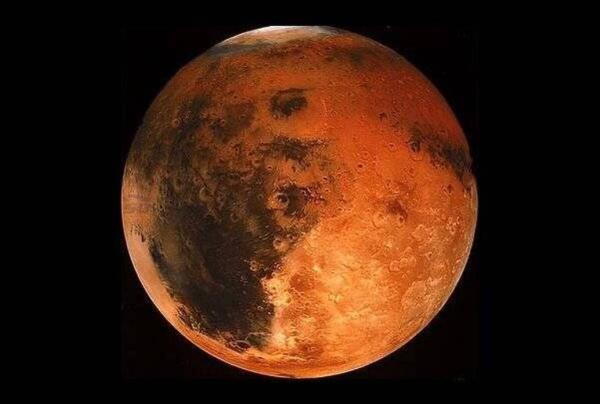 آیا در سطح مریخ آب وجود دارد؟