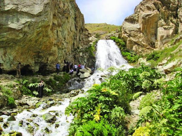 رفتن به این آبشارها با کوهنوردی همراه است، تجربه گردش همراه کوهنوردی